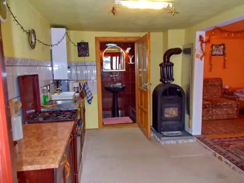 Băile Bálványos Cazare | Camping / Popas turistic (K0630-7) Imaginea poate fi supusă drepturilor de autor. Se recomandă contactarea titularului drepturilor.