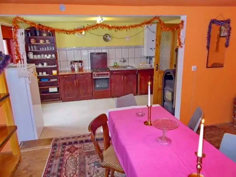 Băile Bálványos Cazare | Camping / Popas turistic (K0630-11) Imaginea poate fi supusă drepturilor de autor. Se recomandă contactarea titularului drepturilor.