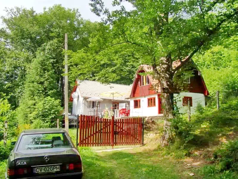 Bálványosfürdő Szállás | Kemping / turistapihenő (K0630-16) A kép szerzői jogvédelem alatt állhat. Javasolt a kapcsolatfelvétel a jog tulajdonossal.