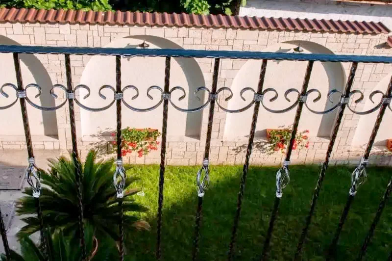  Szállás | Kemping / turistapihenő (K1322-8) A kép szerzői jogvédelem alatt állhat. Javasolt a kapcsolatfelvétel a jog tulajdonossal.