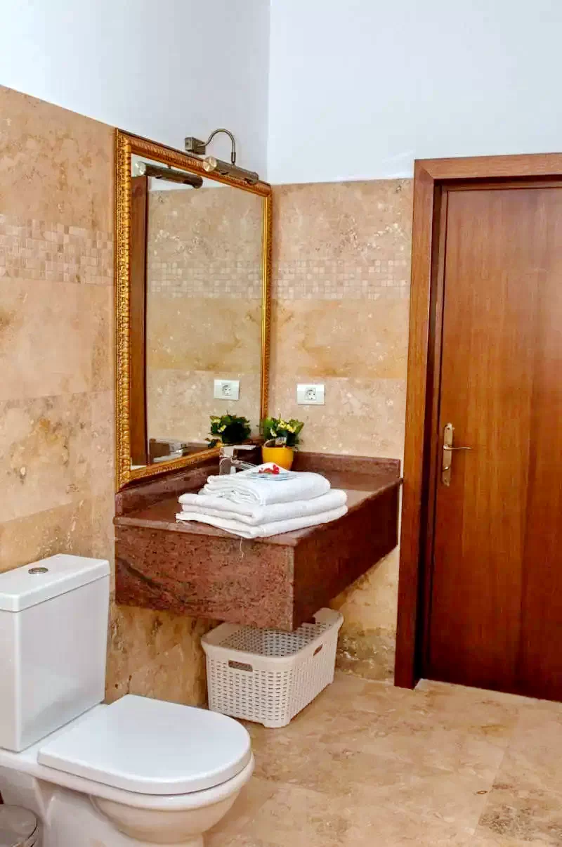  Szállás | Kemping / turistapihenő (K1322-47) A kép szerzői jogvédelem alatt állhat. Javasolt a kapcsolatfelvétel a jog tulajdonossal.