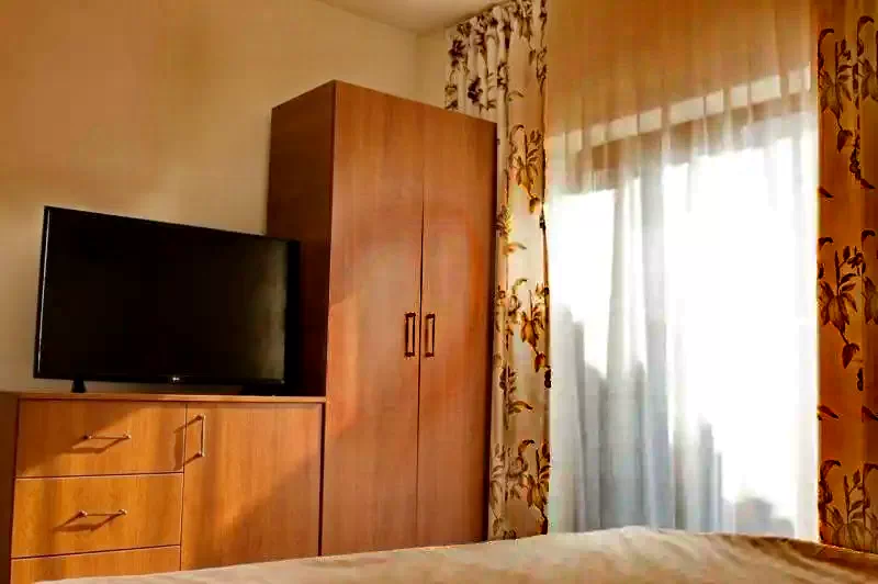 Eforie Nord Cazare | Camping / Popas turistic (K1322-50) Imaginea poate fi supusă drepturilor de autor. Se recomandă contactarea titularului drepturilor.