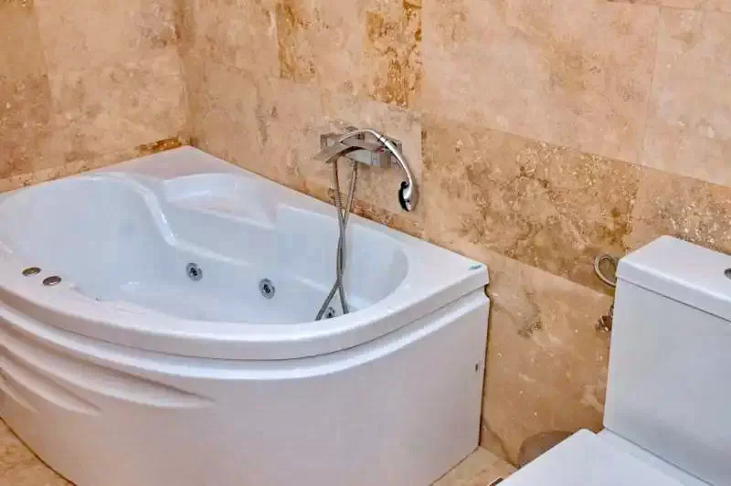  Szállás | Kemping / turistapihenő (K1322-51) A kép szerzői jogvédelem alatt állhat. Javasolt a kapcsolatfelvétel a jog tulajdonossal.