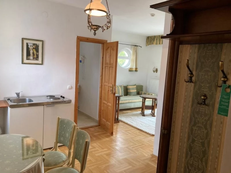 Eger Szállás | Kemping / turistapihenő (K0016-4) A kép szerzői jogvédelem alatt állhat. Javasolt a kapcsolatfelvétel a jog tulajdonossal.