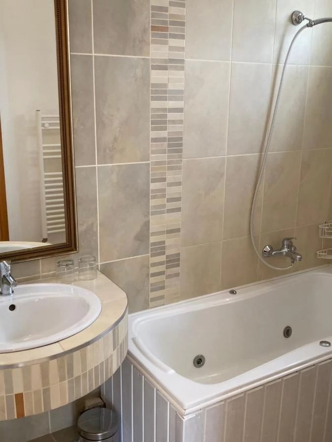 Eger Szállás | Kemping / turistapihenő (K0016-16) A kép szerzői jogvédelem alatt állhat. Javasolt a kapcsolatfelvétel a jog tulajdonossal.