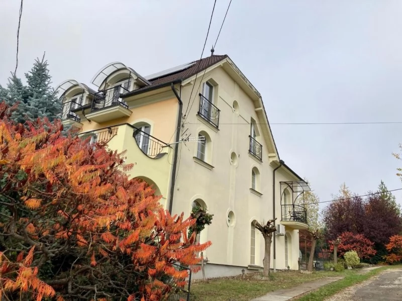 Eger Szállás | Kemping / turistapihenő (K0016-17) A kép szerzői jogvédelem alatt állhat. Javasolt a kapcsolatfelvétel a jog tulajdonossal.