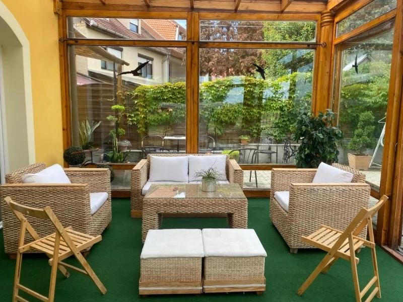  Cazare | Camping / Popas turistic (K0016-23) Imaginea poate fi supusă drepturilor de autor. Se recomandă contactarea titularului drepturilor.