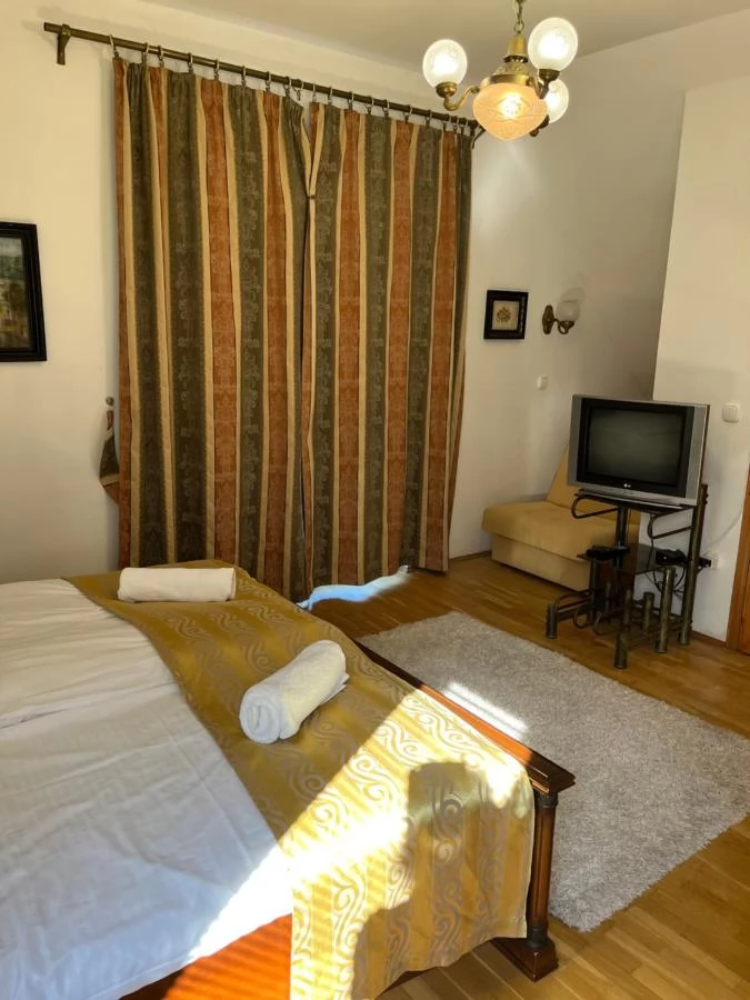 Eger Szállás | Kemping / turistapihenő (K0016-32) A kép szerzői jogvédelem alatt állhat. Javasolt a kapcsolatfelvétel a jog tulajdonossal.