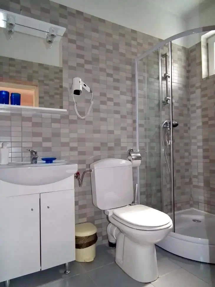  Szállás | Motel (K1313-9) A kép szerzői jogvédelem alatt állhat. Javasolt a kapcsolatfelvétel a jog tulajdonossal.