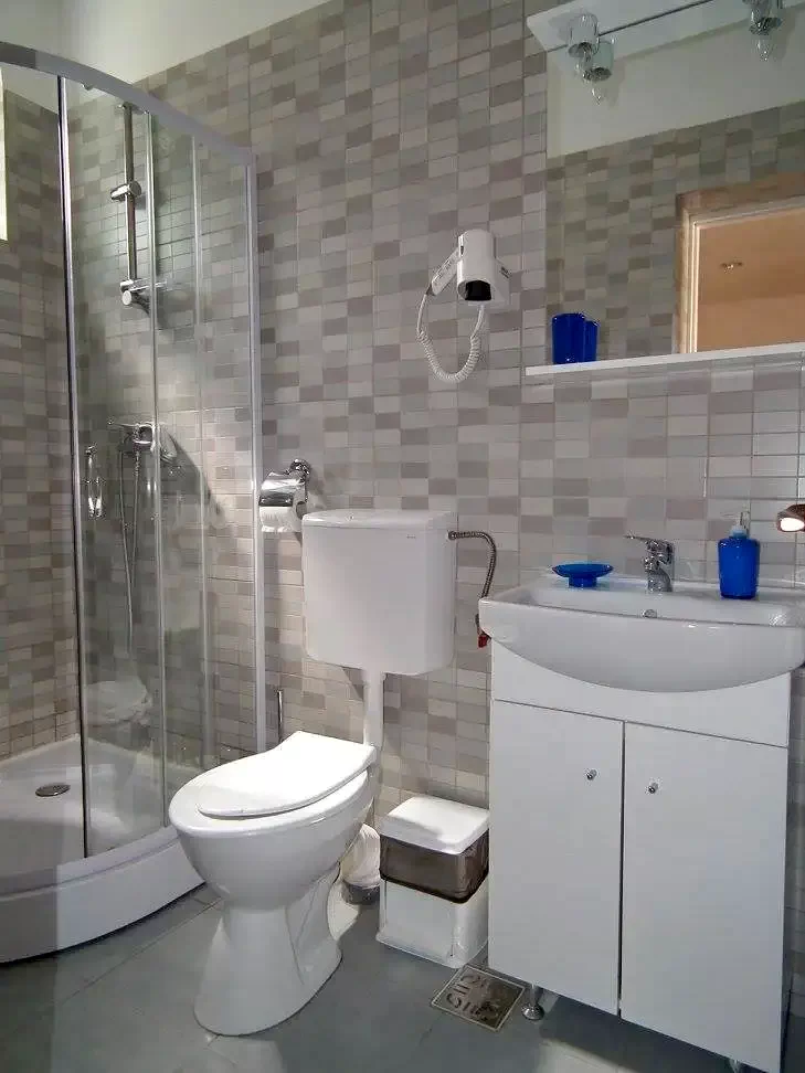 Eforie Sud Cazare | Motel (K1313-13) Imaginea poate fi supusă drepturilor de autor. Se recomandă contactarea titularului drepturilor.