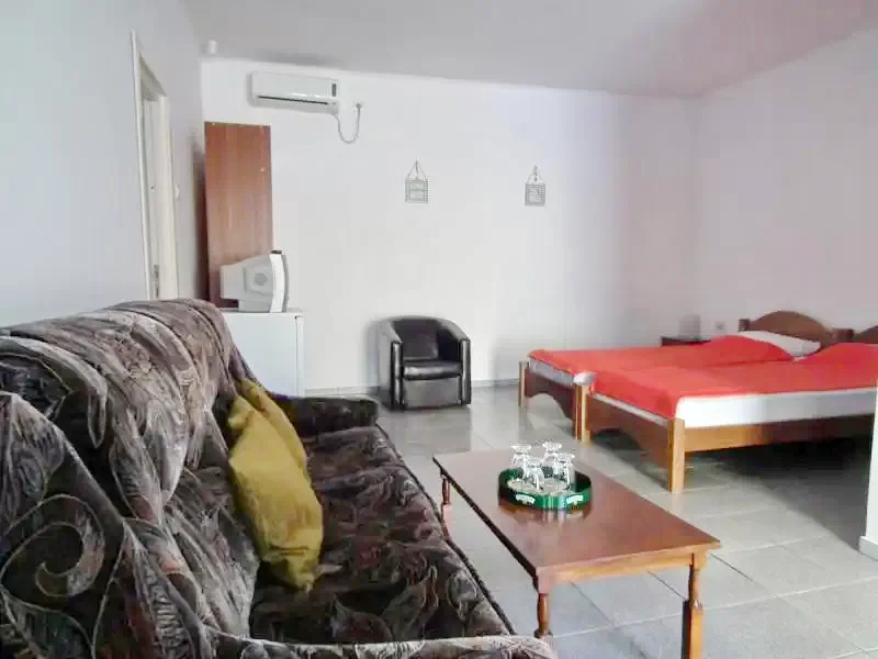  Szállás | Motel (K1313-29) A kép szerzői jogvédelem alatt állhat. Javasolt a kapcsolatfelvétel a jog tulajdonossal.