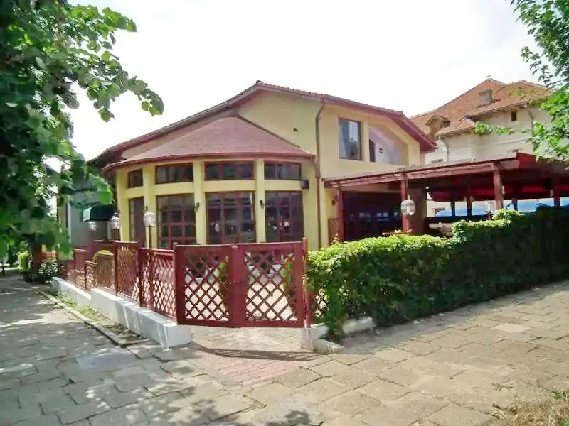 Eforie Sud Szállás | Motel (K1313-35) A kép szerzői jogvédelem alatt állhat. Javasolt a kapcsolatfelvétel a jog tulajdonossal.