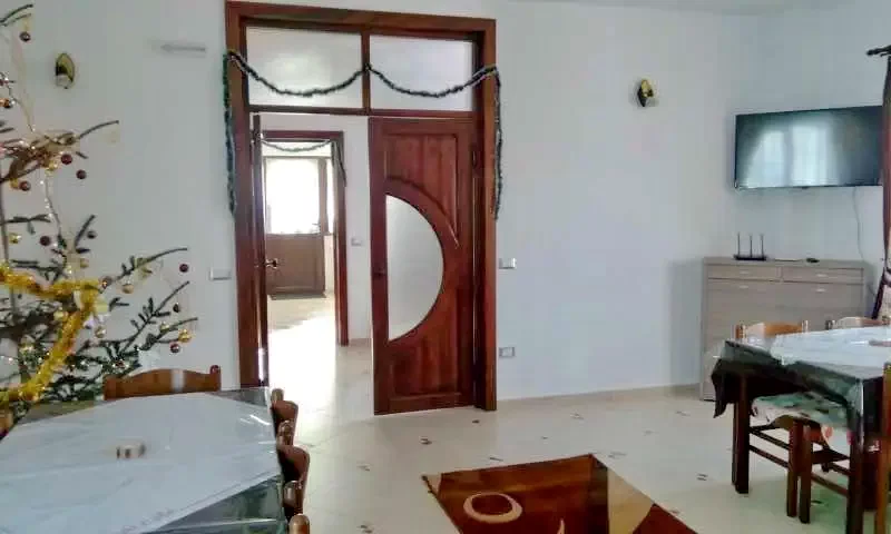 Borșa Cazare | Motel (K0990-1) Imaginea poate fi supusă drepturilor de autor. Se recomandă contactarea titularului drepturilor.