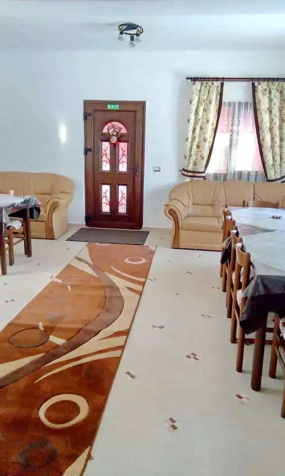 Borșa Cazare | Motel (K0990-4) Imaginea poate fi supusă drepturilor de autor. Se recomandă contactarea titularului drepturilor.