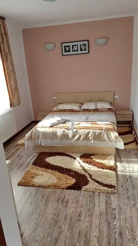 Borșa Cazare | Motel (K0990-9) Imaginea poate fi supusă drepturilor de autor. Se recomandă contactarea titularului drepturilor.