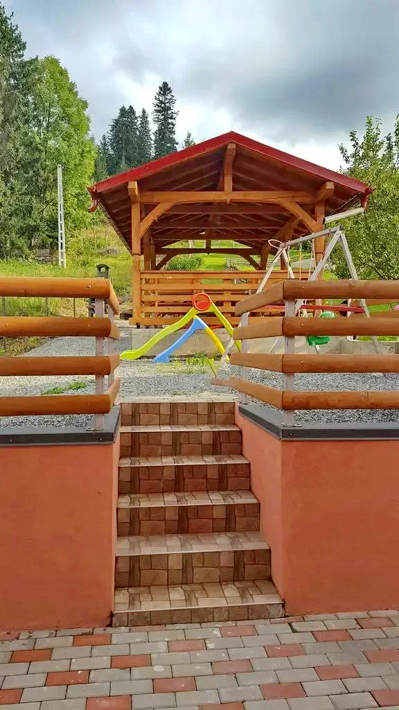 Borșa Cazare | Motel (K0990-25) Imaginea poate fi supusă drepturilor de autor. Se recomandă contactarea titularului drepturilor.