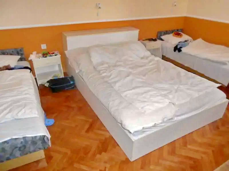 Mișcolț Cazare | Motel (K0882-6) Imaginea poate fi supusă drepturilor de autor. Se recomandă contactarea titularului drepturilor.