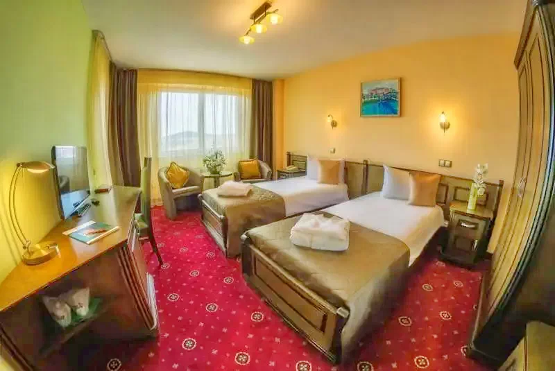 Târgu Mureș Cazare | Hotel**** (K0084-9) Imaginea poate fi supusă drepturilor de autor. Se recomandă contactarea titularului drepturilor.