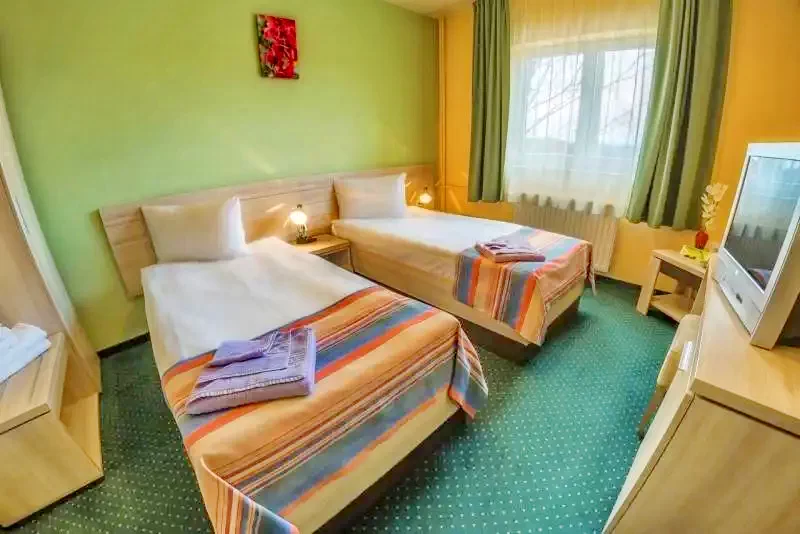 Târgu Mureș Cazare | Hotel**** (K0084-20) Imaginea poate fi supusă drepturilor de autor. Se recomandă contactarea titularului drepturilor.