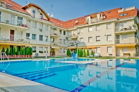 Hajdúszoboszló Szállás | Apartmanház (K0887-8) A kép szerzői jogvédelem alatt állhat. Javasolt a kapcsolatfelvétel a jog tulajdonossal.