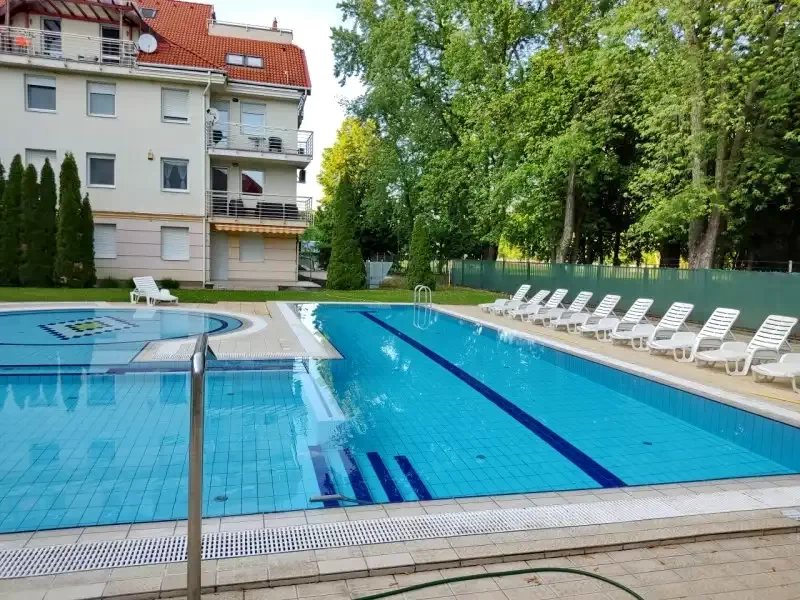 Hajdúszoboszló Szállás | Apartmanház (K0887-55) A kép szerzői jogvédelem alatt állhat. Javasolt a kapcsolatfelvétel a jog tulajdonossal.