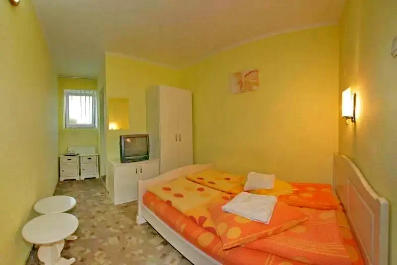 Odorheiu Secuiesc Cazare | Hotel** (K1358-30) Imaginea poate fi supusă drepturilor de autor. Se recomandă contactarea titularului drepturilor.