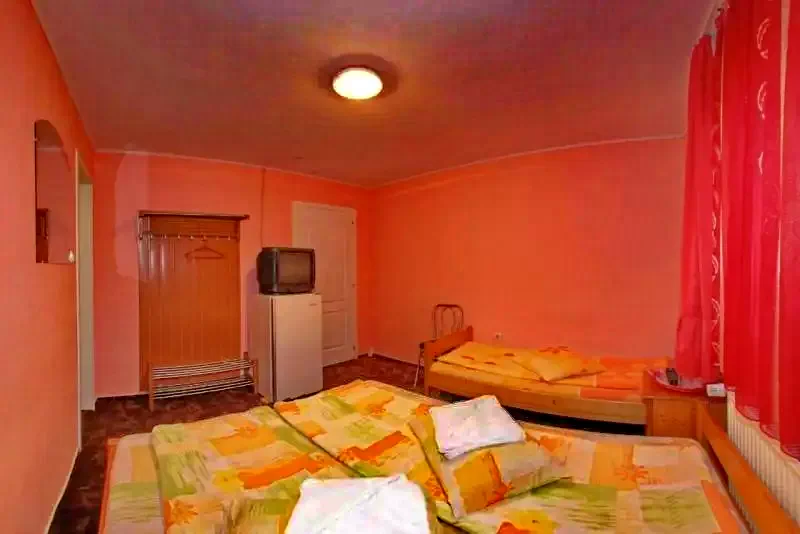Odorheiu Secuiesc Cazare | Hotel** (K1358-34) Imaginea poate fi supusă drepturilor de autor. Se recomandă contactarea titularului drepturilor.