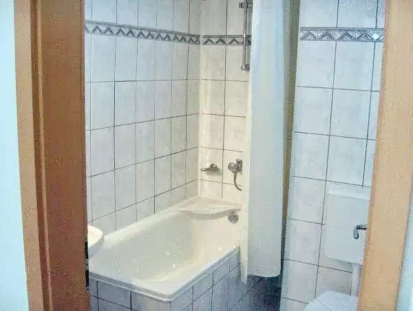 Tulcea Cazare | Pensiune turistică (K1305-19) Imaginea poate fi supusă drepturilor de autor. Se recomandă contactarea titularului drepturilor.