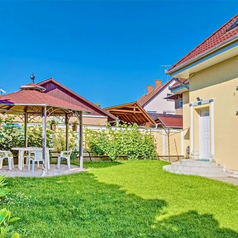  Cazare | Hotel**** (K0847-52) Imaginea poate fi supusă drepturilor de autor. Se recomandă contactarea titularului drepturilor.