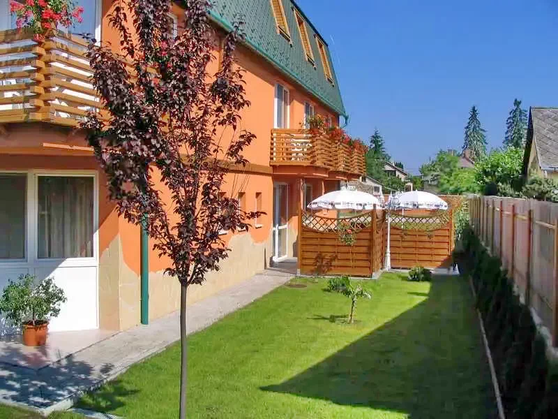  Cazare | Pensiune turistică (K0848-3) Imaginea poate fi supusă drepturilor de autor. Se recomandă contactarea titularului drepturilor.