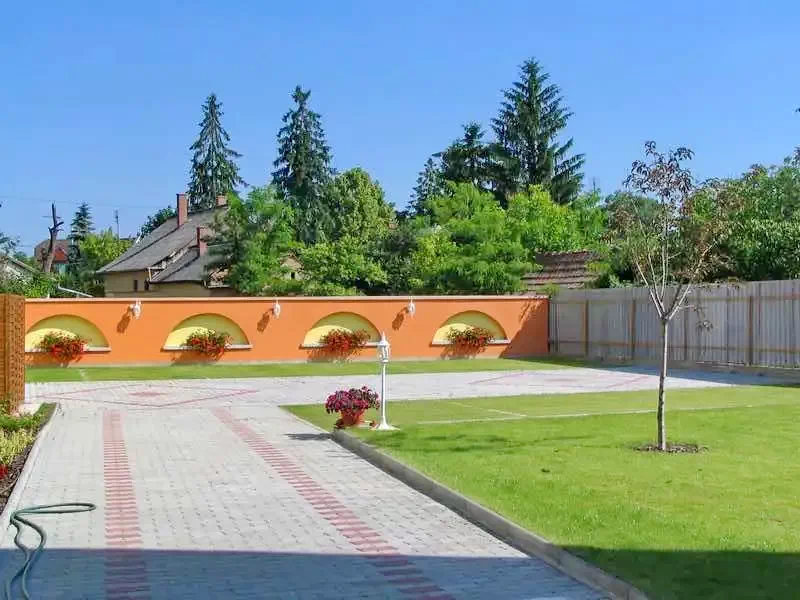 Hajdúszoboszló Szállás | Turisztikai panzió (K0848-5) A kép szerzői jogvédelem alatt állhat. Javasolt a kapcsolatfelvétel a jog tulajdonossal.