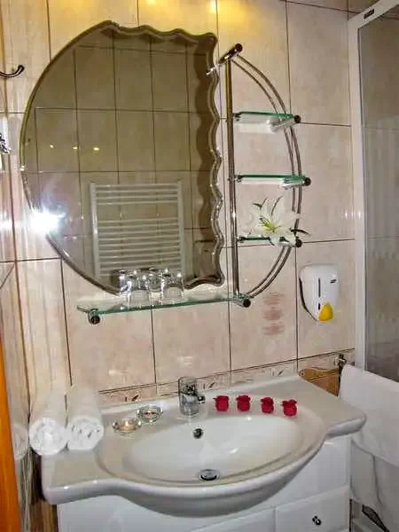 Hajdúszoboszló Szállás | Turisztikai panzió (K0848-18) A kép szerzői jogvédelem alatt állhat. Javasolt a kapcsolatfelvétel a jog tulajdonossal.