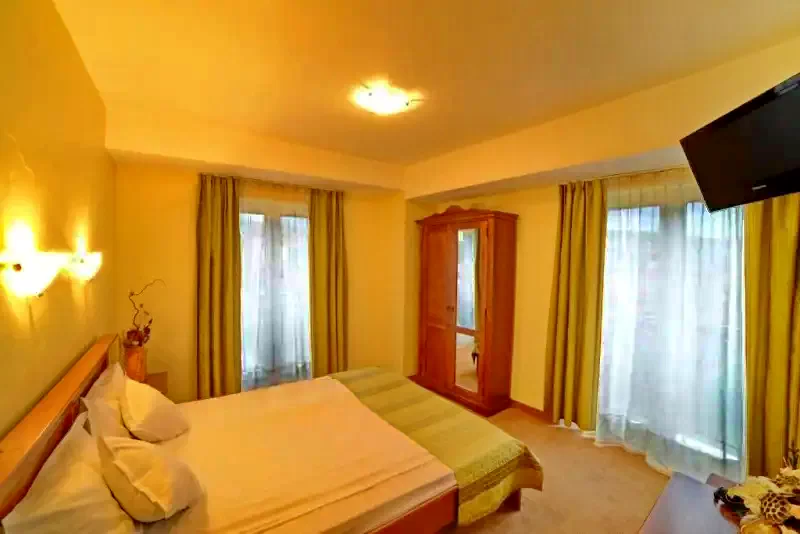 Cluj-Napoca Cazare | Hotel** (K1388-19) Imaginea poate fi supusă drepturilor de autor. Se recomandă contactarea titularului drepturilor.