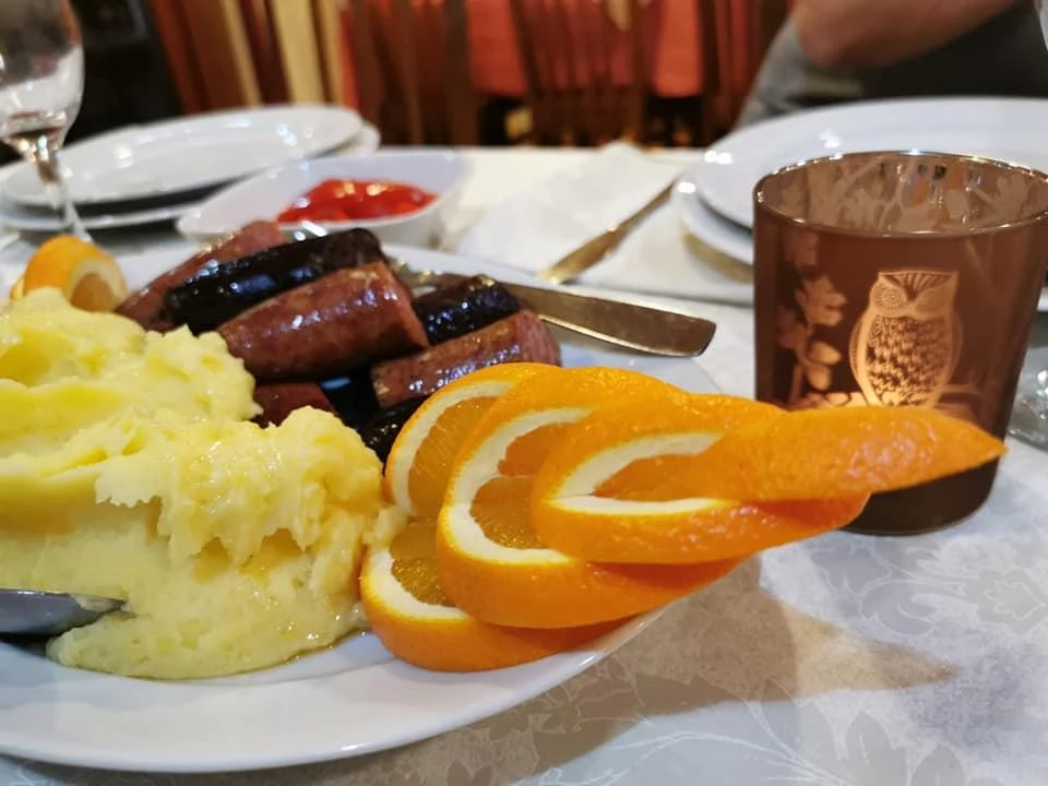 Hargitafürdő Szállás | Motel (K1135-4) A kép szerzői jogvédelem alatt állhat. Javasolt a kapcsolatfelvétel a jog tulajdonossal.