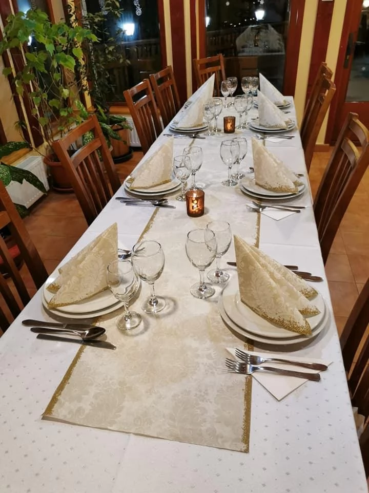 Harghita-Băi Cazare | Motel (K1135-5) Imaginea poate fi supusă drepturilor de autor. Se recomandă contactarea titularului drepturilor.