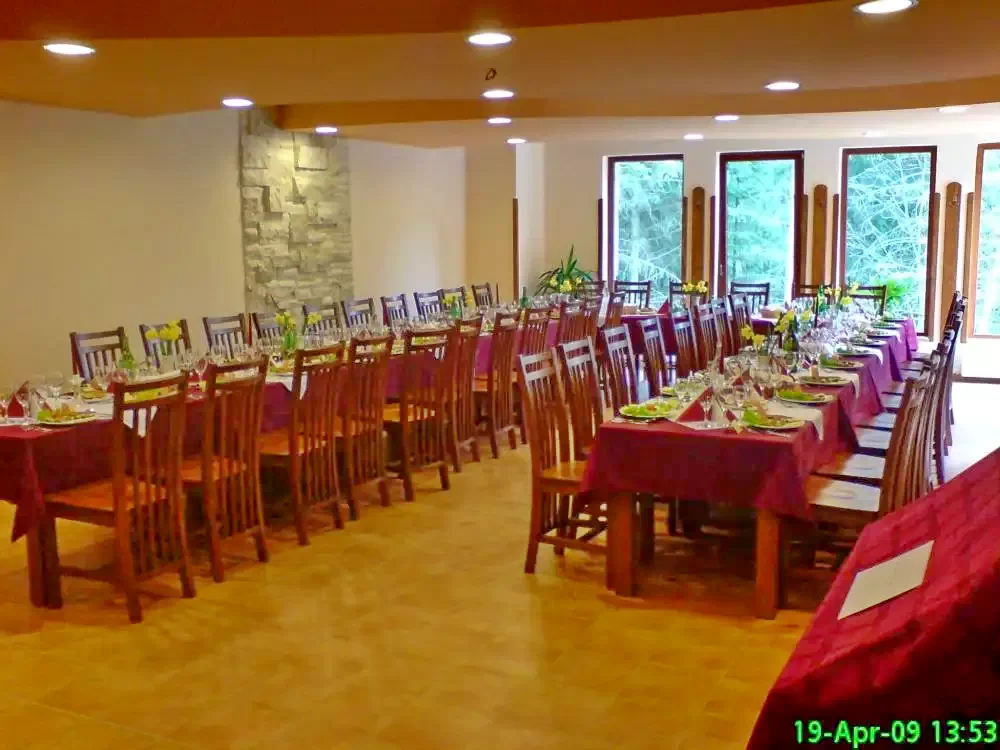 Hargitafürdő Szállás | Motel (K1135-12) A kép szerzői jogvédelem alatt állhat. Javasolt a kapcsolatfelvétel a jog tulajdonossal.