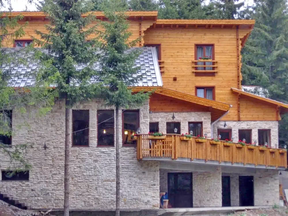 Hargitafürdő Szállás | Motel (K1135-47) A kép szerzői jogvédelem alatt állhat. Javasolt a kapcsolatfelvétel a jog tulajdonossal.