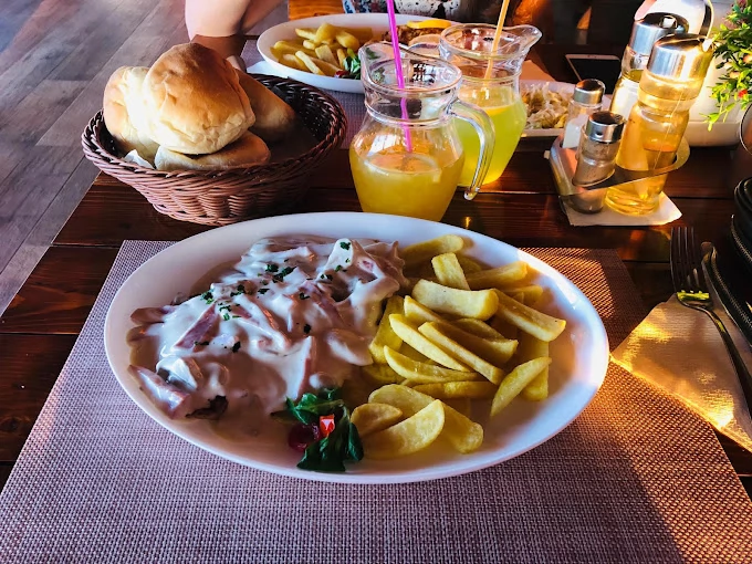 Apoldu de Jos Cazare | Pensiune turistică (K0872-3) Imaginea poate fi supusă drepturilor de autor. Se recomandă contactarea titularului drepturilor.