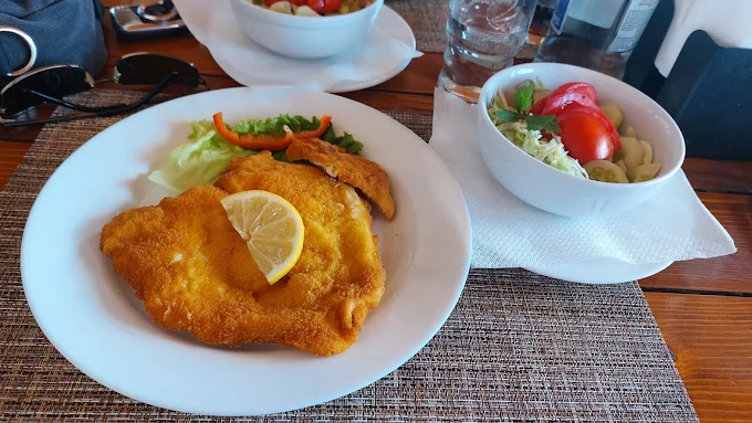 Apoldu de Jos Cazare | Pensiune turistică (K0872-42) Imaginea poate fi supusă drepturilor de autor. Se recomandă contactarea titularului drepturilor.