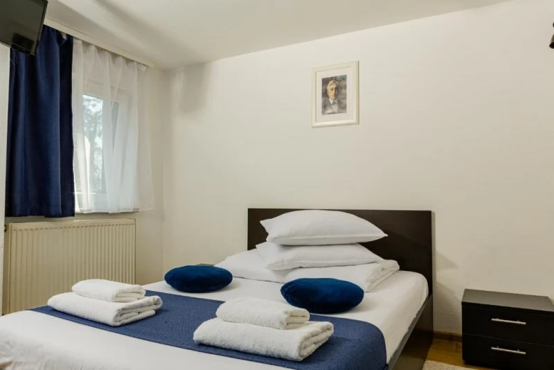 Nagybánya Szállás | Motel (K0652-13) A kép szerzői jogvédelem alatt állhat. Javasolt a kapcsolatfelvétel a jog tulajdonossal.