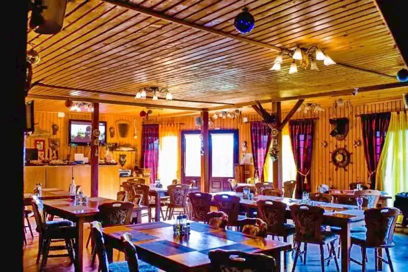 Crișan Cazare | Motel (K1335-4) Imaginea poate fi supusă drepturilor de autor. Se recomandă contactarea titularului drepturilor.