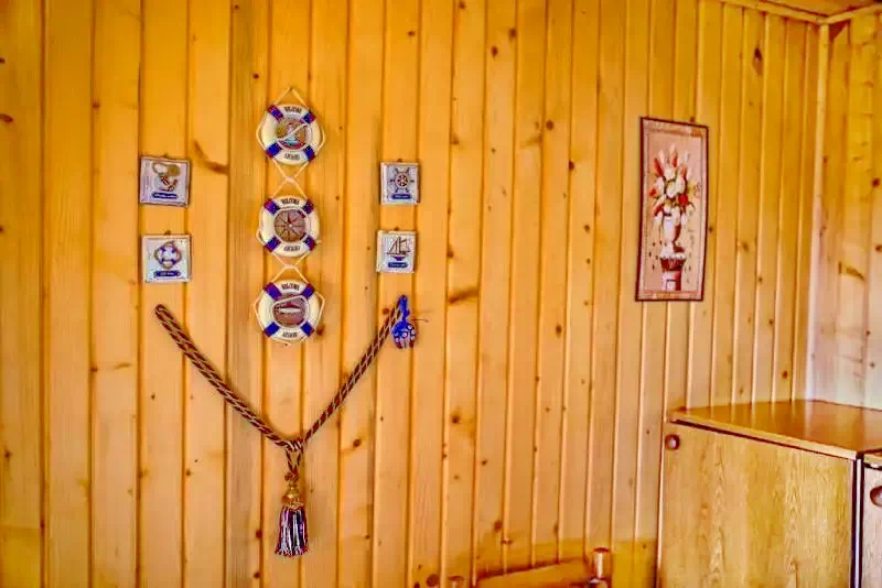 Crișan Szállás | Panzió (K1335-6) A kép szerzői jogvédelem alatt állhat. Javasolt a kapcsolatfelvétel a jog tulajdonossal.