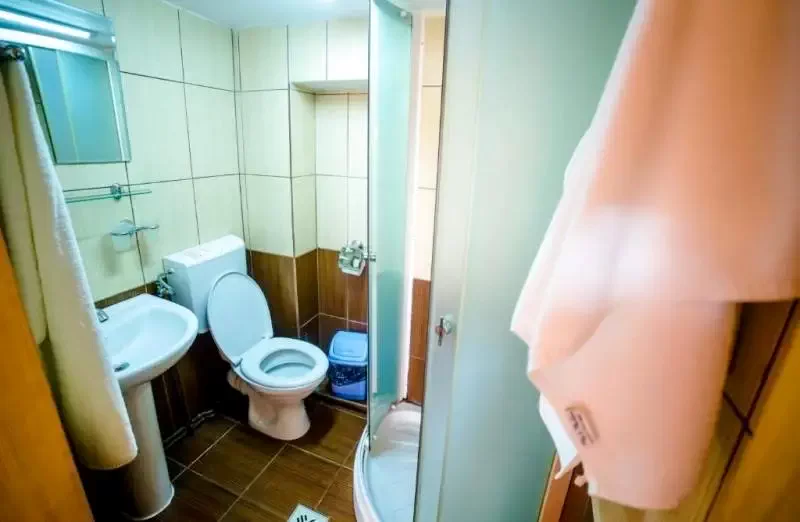 Crișan Cazare | Motel (K1335-12) Imaginea poate fi supusă drepturilor de autor. Se recomandă contactarea titularului drepturilor.