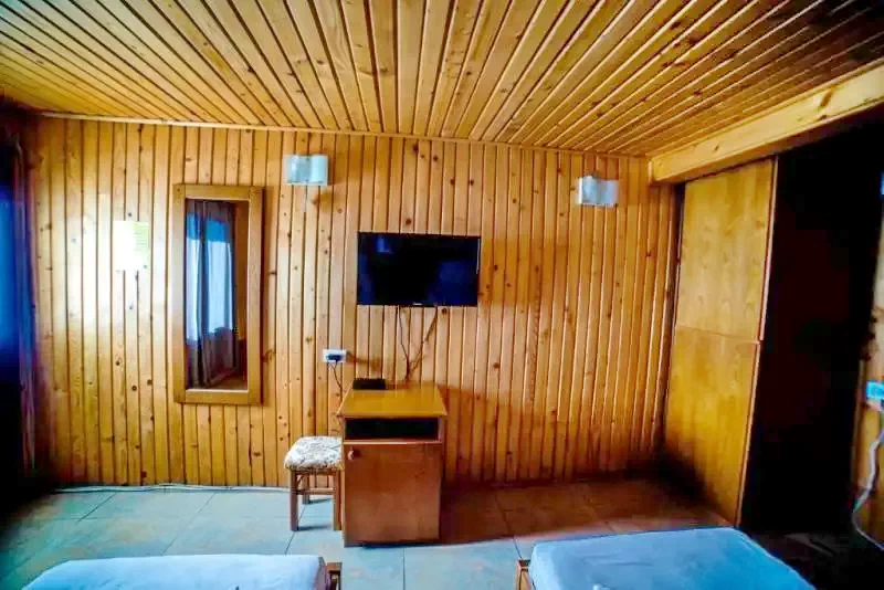 Crișan Cazare | Motel (K1335-14) Imaginea poate fi supusă drepturilor de autor. Se recomandă contactarea titularului drepturilor.