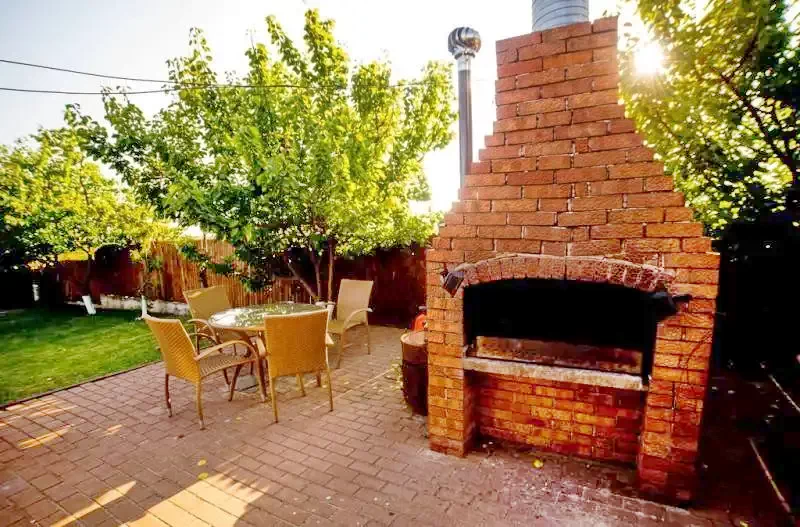 Crișan Cazare | Motel (K1335-21) Imaginea poate fi supusă drepturilor de autor. Se recomandă contactarea titularului drepturilor.