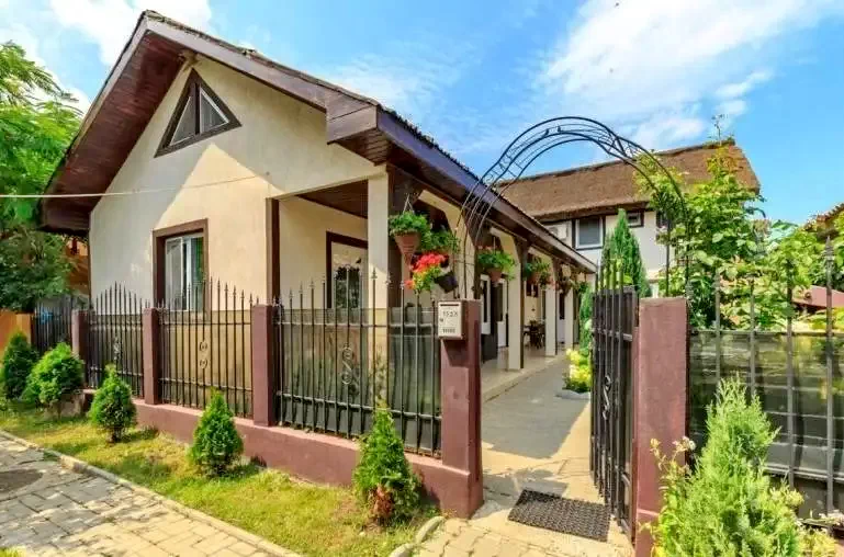  Szállás | Motel (K1294-38) A kép szerzői jogvédelem alatt állhat. Javasolt a kapcsolatfelvétel a jog tulajdonossal.