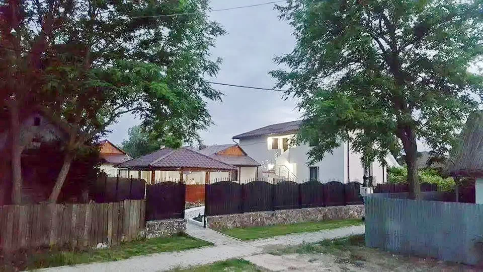  Szállás | Motel (K1304-2) A kép szerzői jogvédelem alatt állhat. Javasolt a kapcsolatfelvétel a jog tulajdonossal.