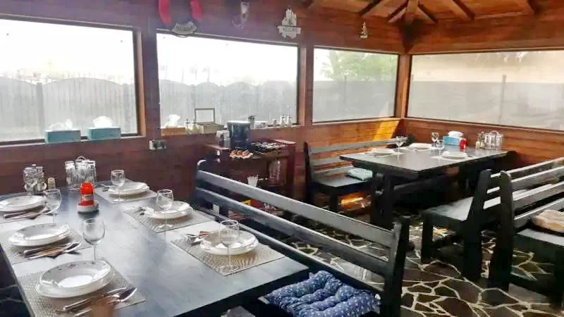 Mila 23 Cazare | Motel (K1304-4) Imaginea poate fi supusă drepturilor de autor. Se recomandă contactarea titularului drepturilor.