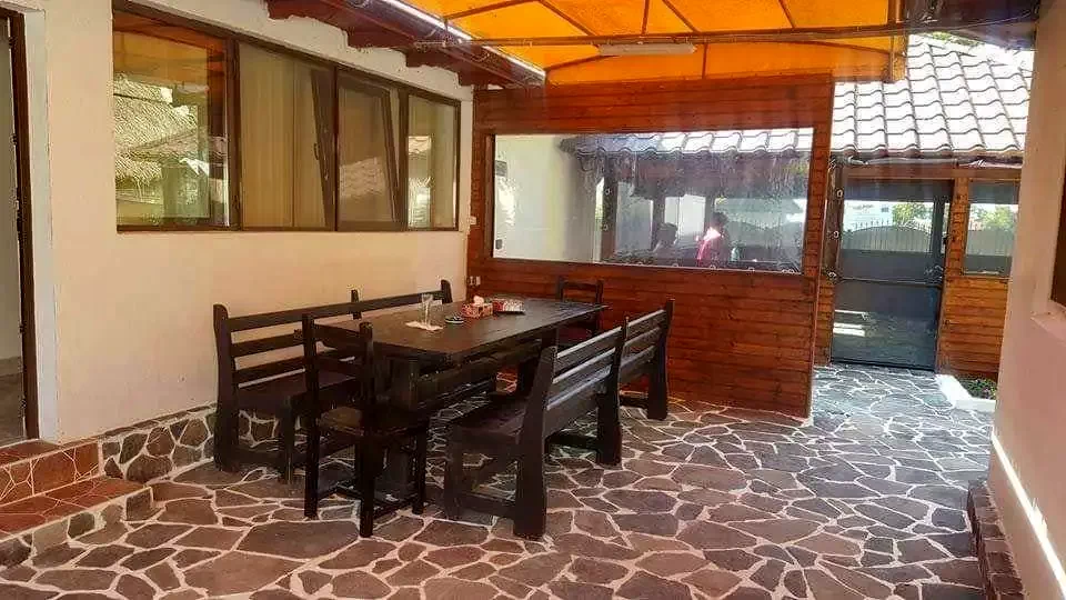 Mila 23 Cazare | Motel (K1304-5) Imaginea poate fi supusă drepturilor de autor. Se recomandă contactarea titularului drepturilor.