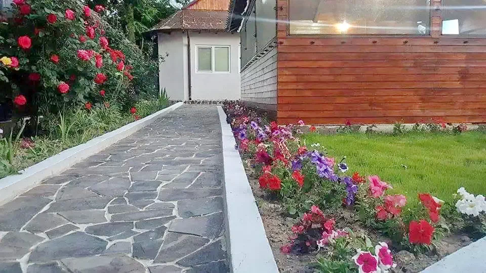 Mila 23 Cazare | Motel (K1304-8) Imaginea poate fi supusă drepturilor de autor. Se recomandă contactarea titularului drepturilor.